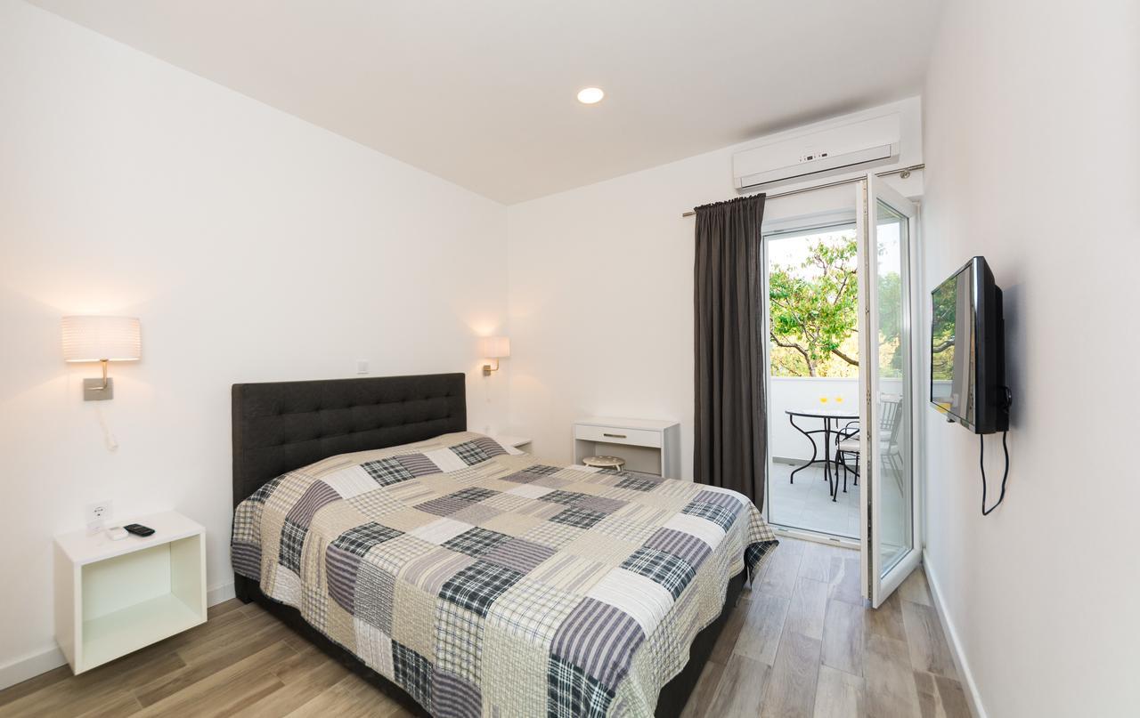 Rooms & Apartments Bruno Stobrec Ngoại thất bức ảnh