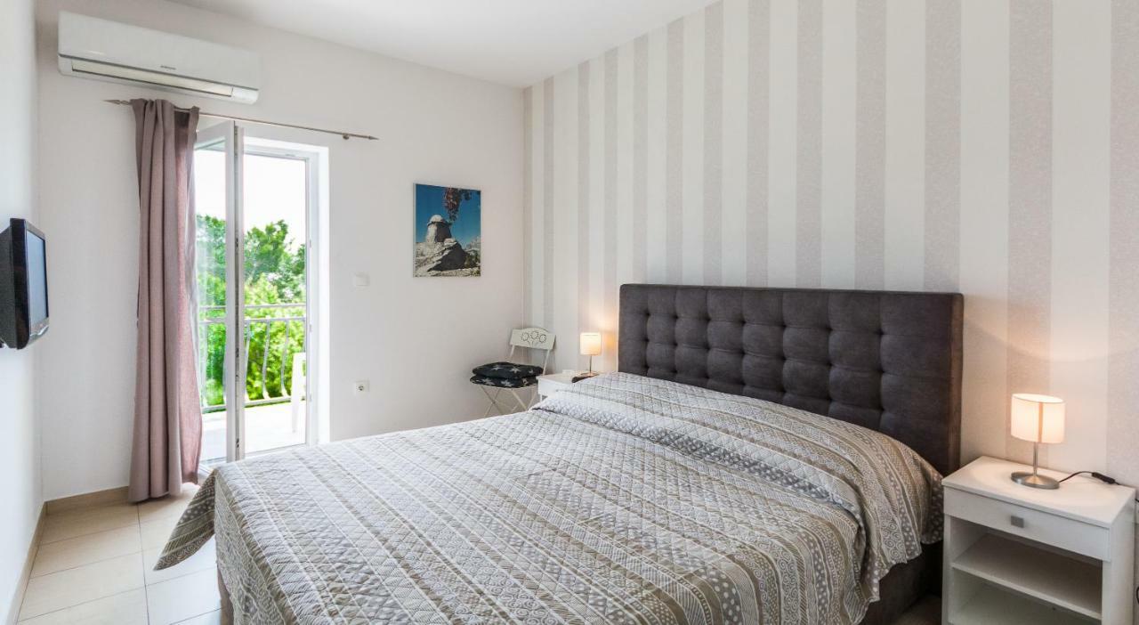 Rooms & Apartments Bruno Stobrec Ngoại thất bức ảnh