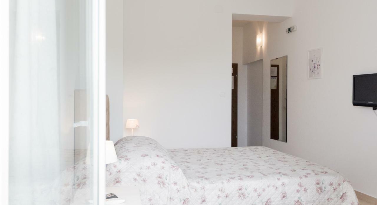 Rooms & Apartments Bruno Stobrec Ngoại thất bức ảnh