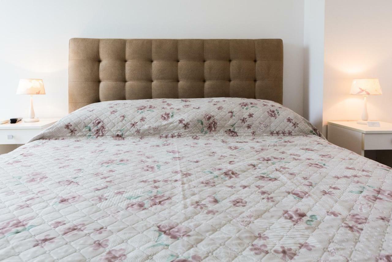 Rooms & Apartments Bruno Stobrec Ngoại thất bức ảnh