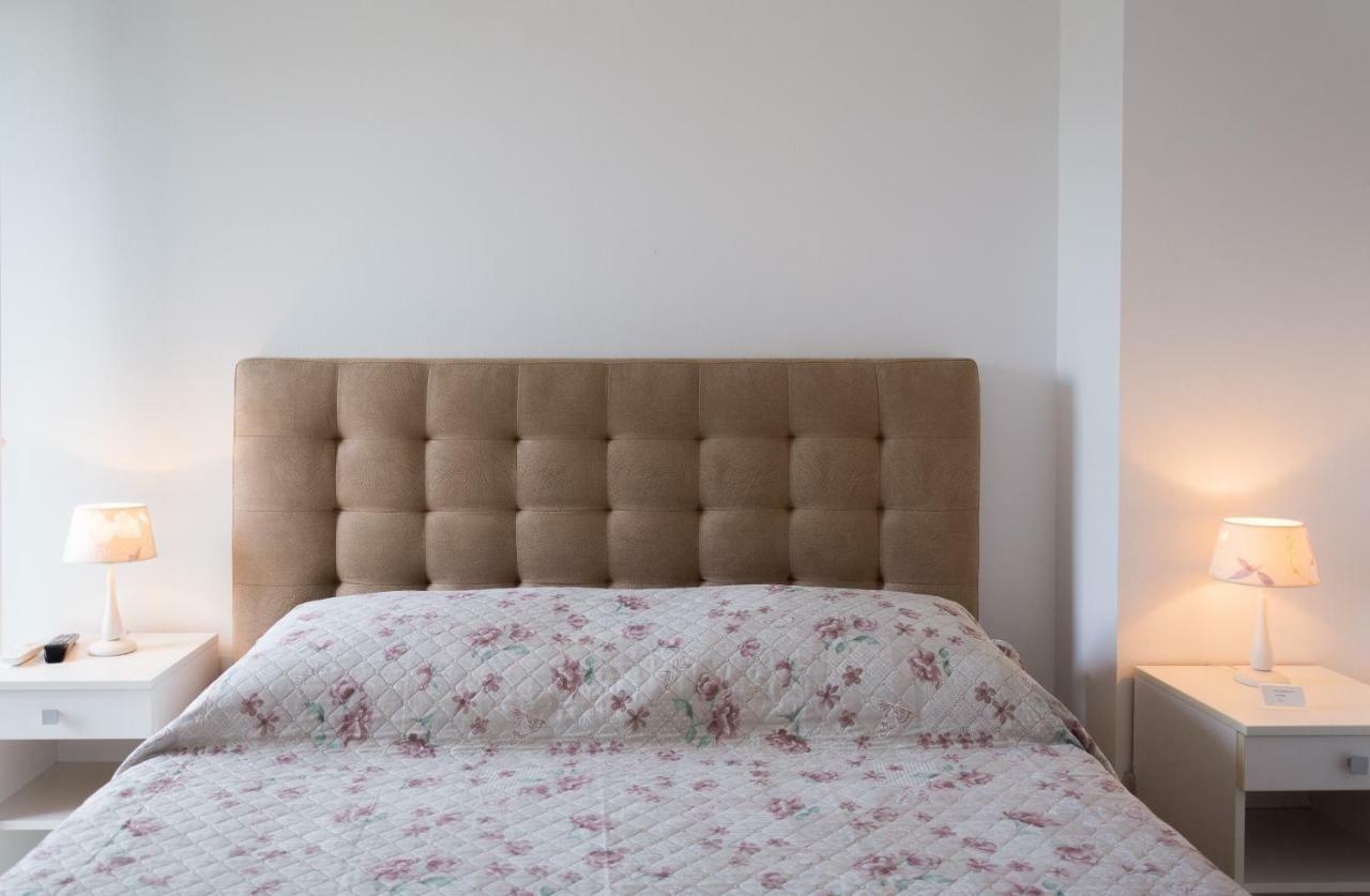 Rooms & Apartments Bruno Stobrec Ngoại thất bức ảnh